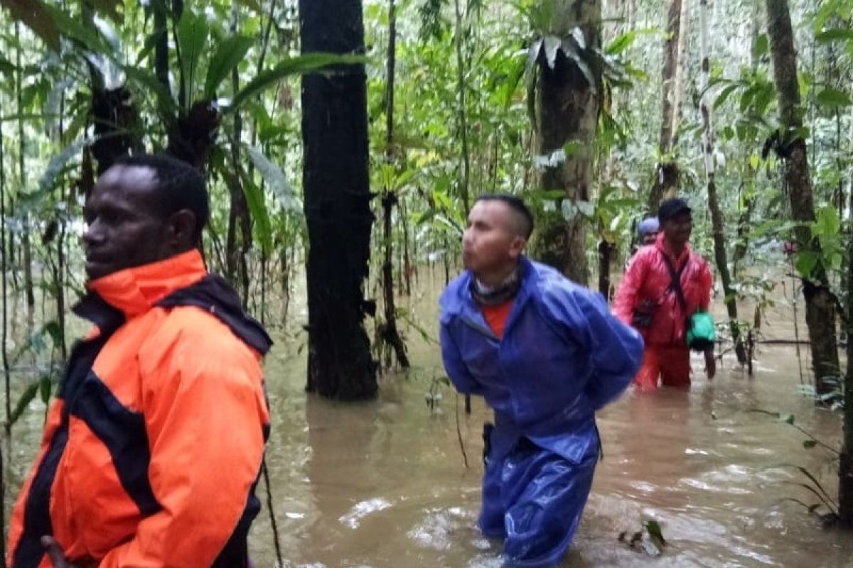 Tim SAR gabungan cari dua pemancing tersesat di kali Mandobo Boven Digoel