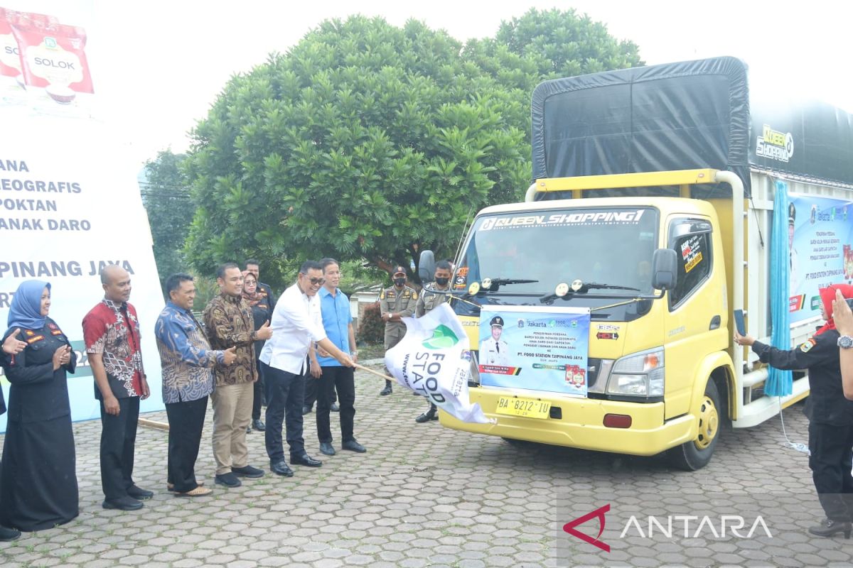 Pemkab Solok kirimkan 10 ton hasil panen perdana bareh anak daro PT Food Station