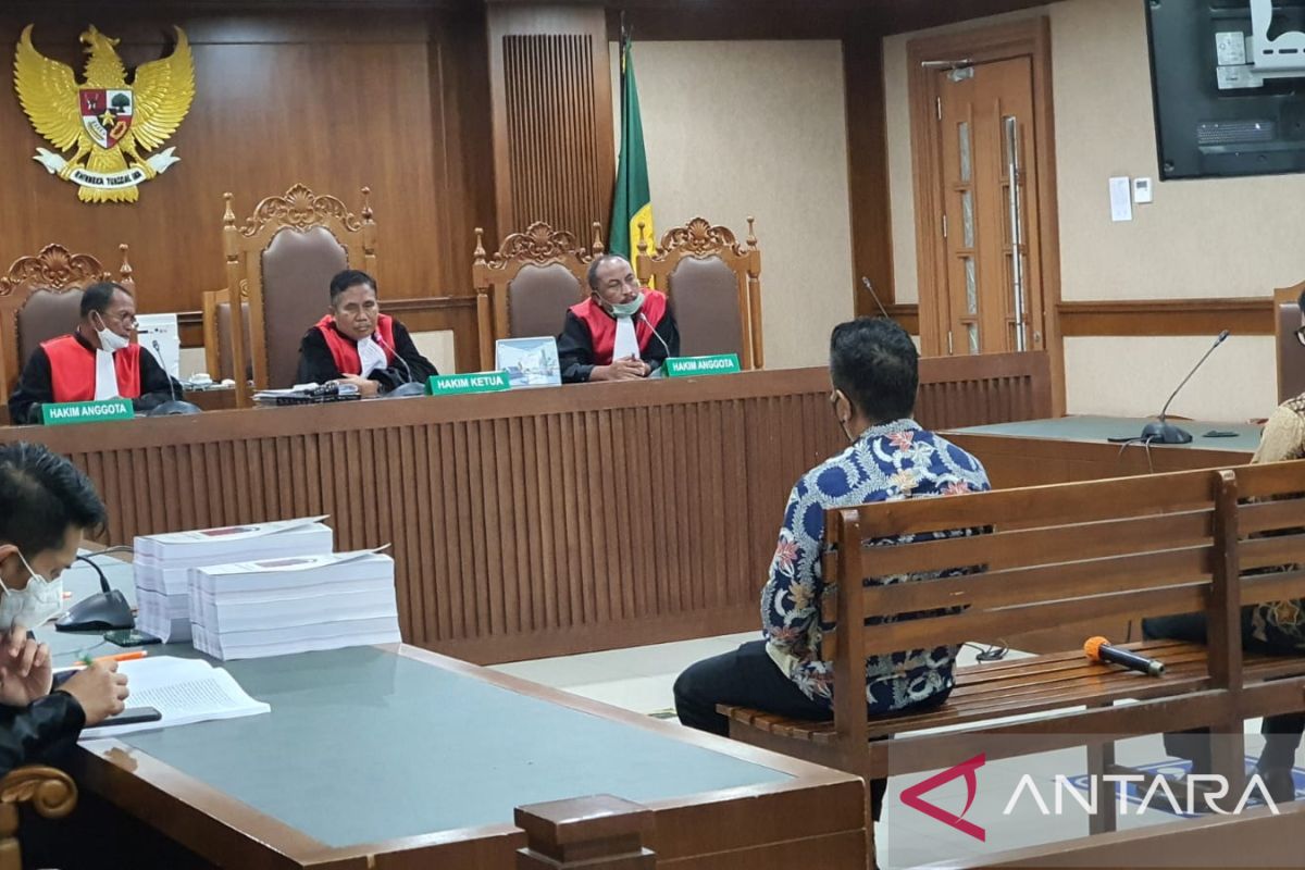 Eks Dirjen Kemendagri dituntut 8 tahun penjara terkait suap dana PEN Kolaka Timur