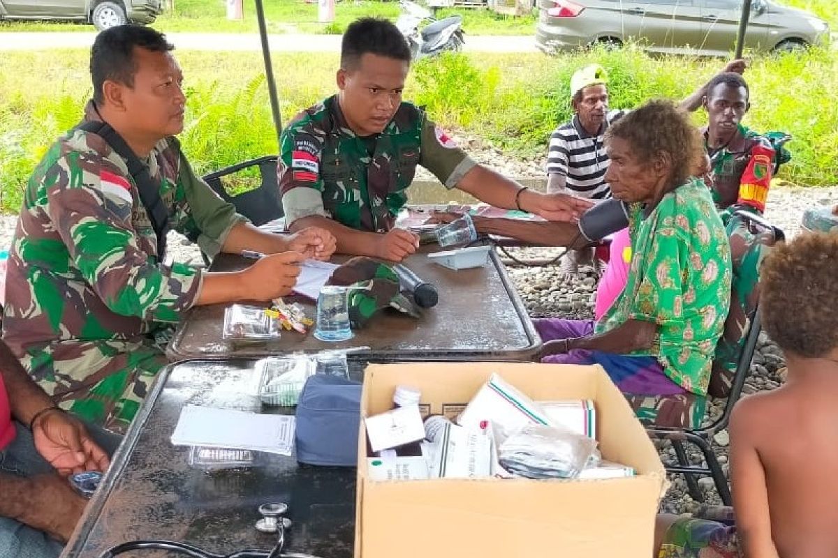 Kodim 1715 Yahukimo dan Puskesmas Aplim gelar yankes di Kampung Kokamu