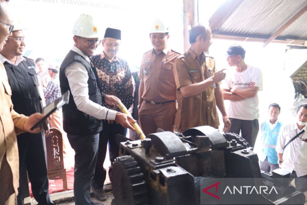 Pengolahan Tebu Lawang Jadi Gula Merah Hemat Biaya Produksi 60 Persen Berkat Electrifying Agriculture PLN