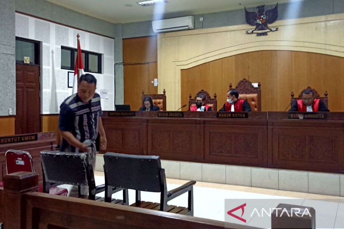 Hakim minta jaksa menghadirkan kembali dalang korupsi BPR Rp2,38 miliar