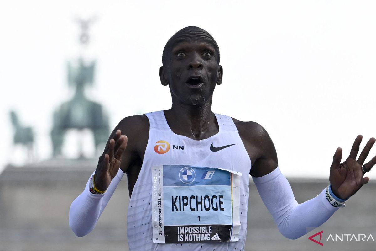 Pelari Kipchoge pertajam rekor dunia di Berlin Marathon