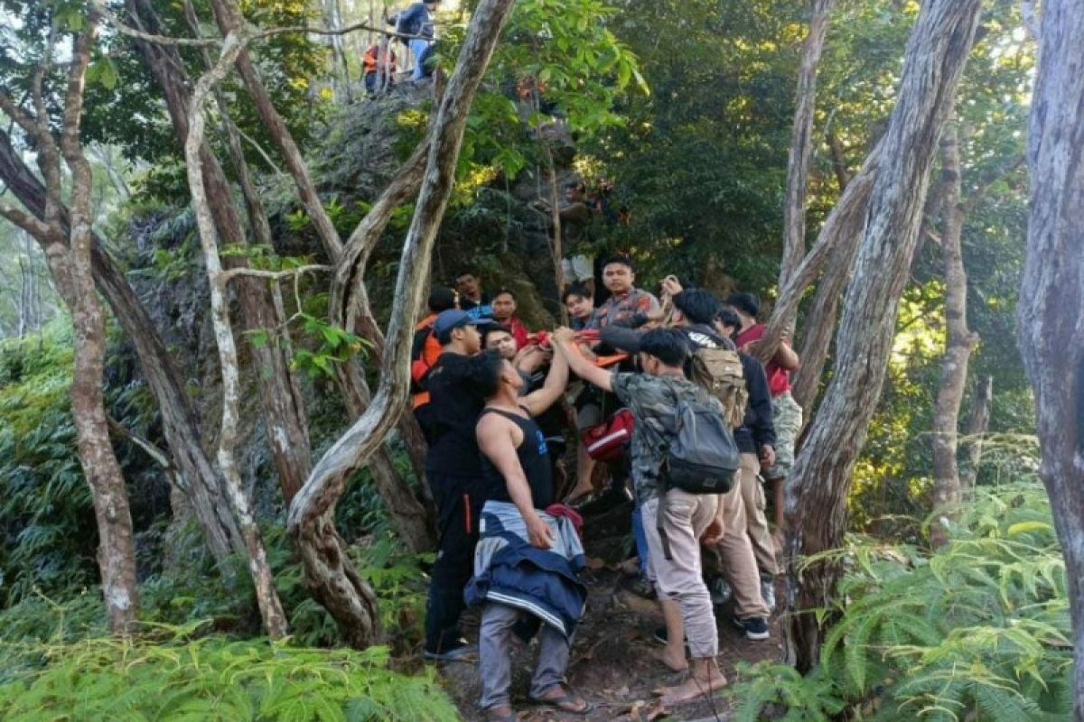 Mahasiswa hilang di Bukit Popalia Konsel ditemukan di jurang sedalam 85 meter