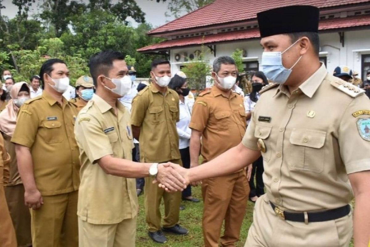 Bupati Lamandau minta ASN terus tingkatkan pelayanan kepada masyarakat