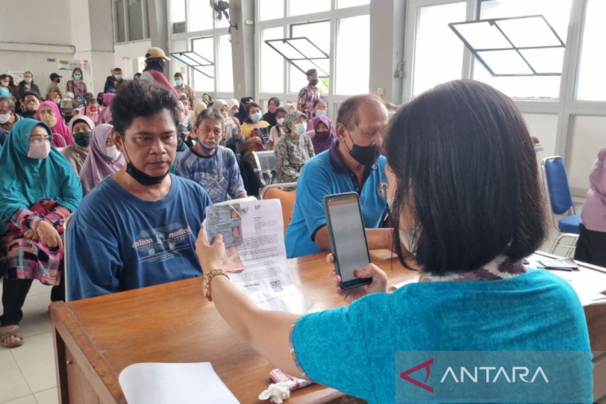 Cegah tumpang tindih, Pemkot Surakarta sandingkan data penerima bansos