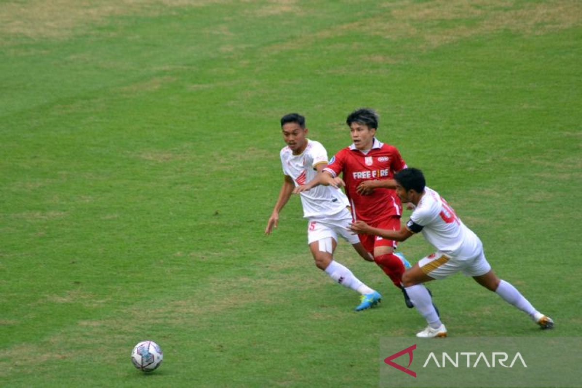 Liga 1 Indonesia,  Persis imbang lawan PSM 1-1