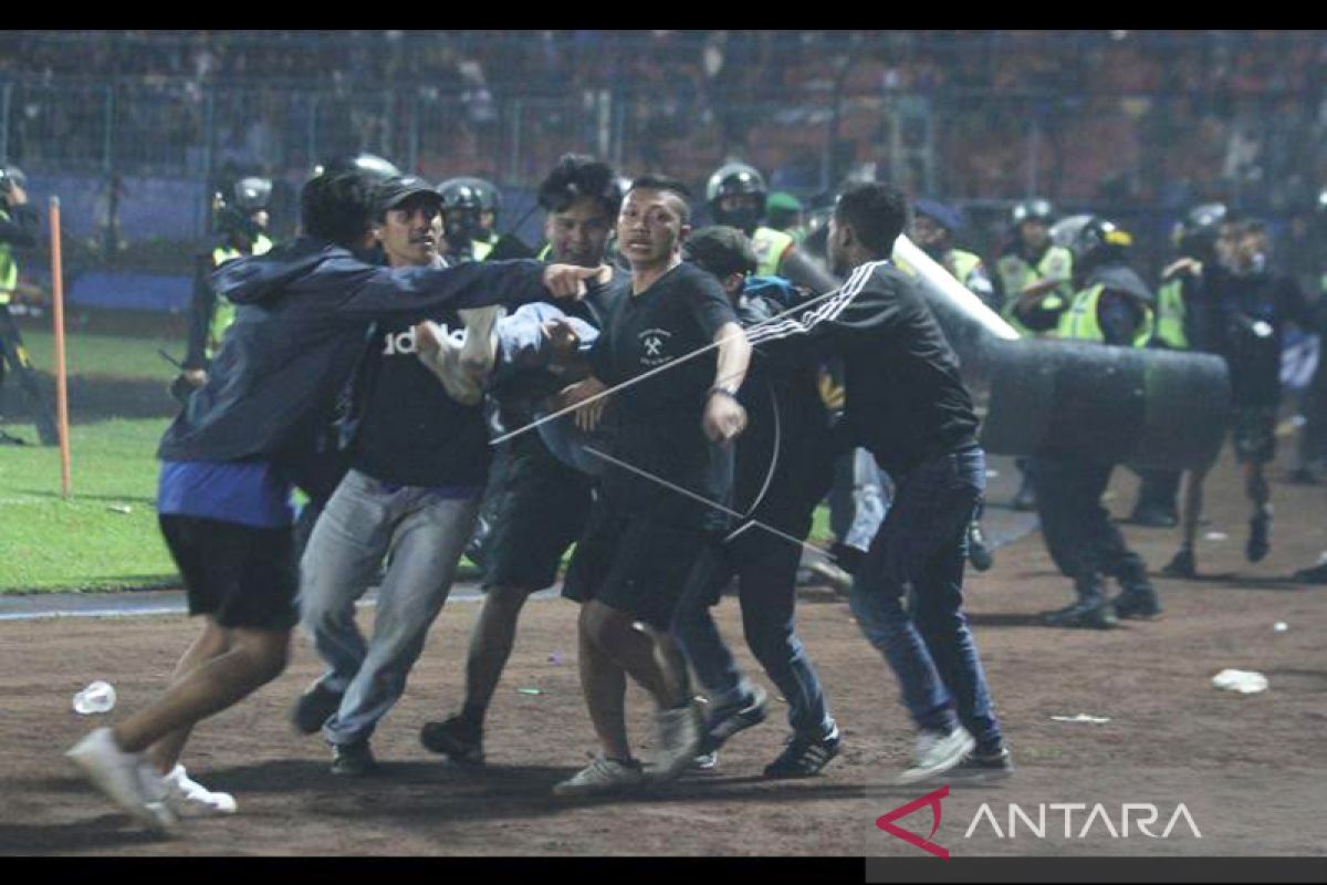 Kerusuhan Arema  lawan Persebaya dapat sorotan media internasional