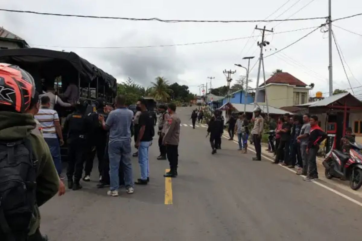 Polisi amankan 12 pelaku pembakar surat suara pilkades di Manggarai Barat