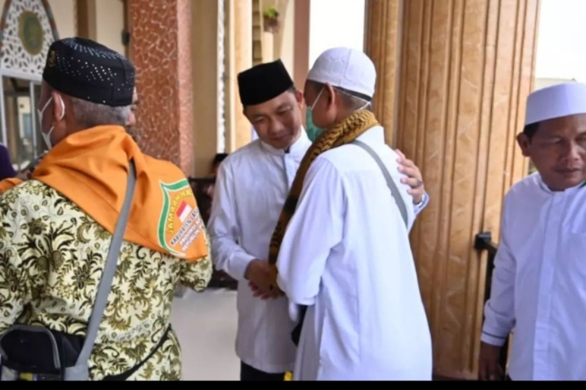 Wabup Lamandau sambut kedatangan jamaah haji