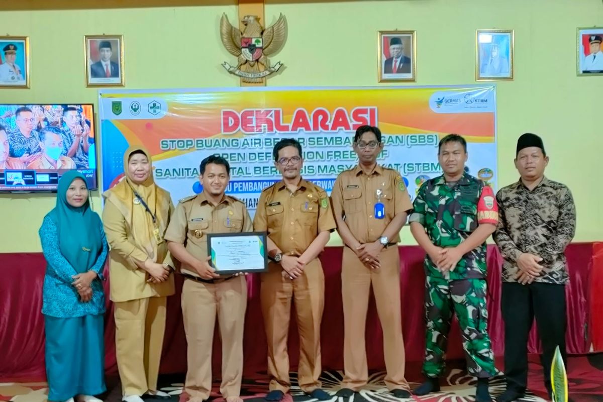 Arisan jamban jadi program Desa Sungai Intan di Inhil