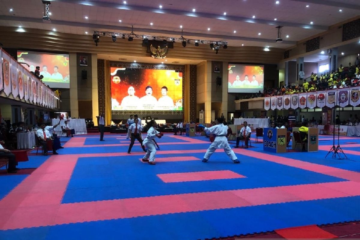 Atlet Sumbar raih enam medali perunggu dalam Kejurnas karate