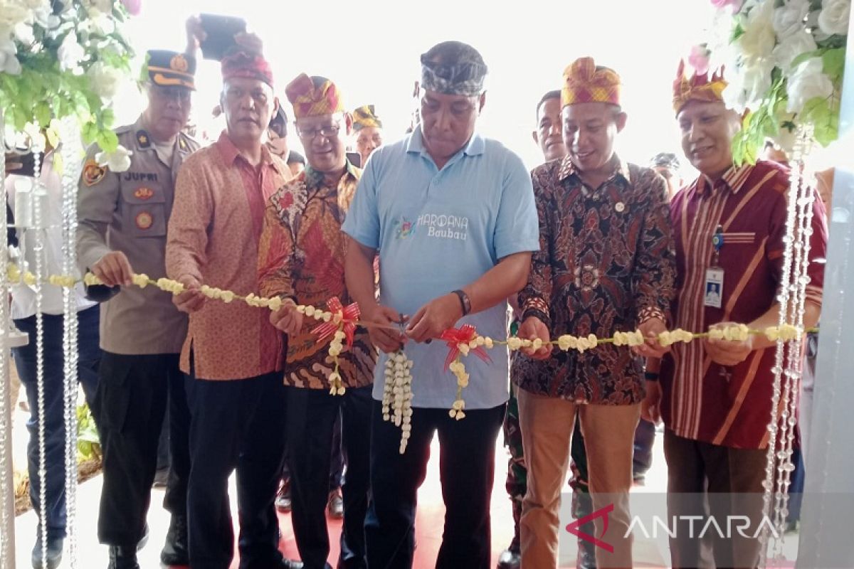 Wali Kota: Pelni semakin memperkuat perannya di Baubau