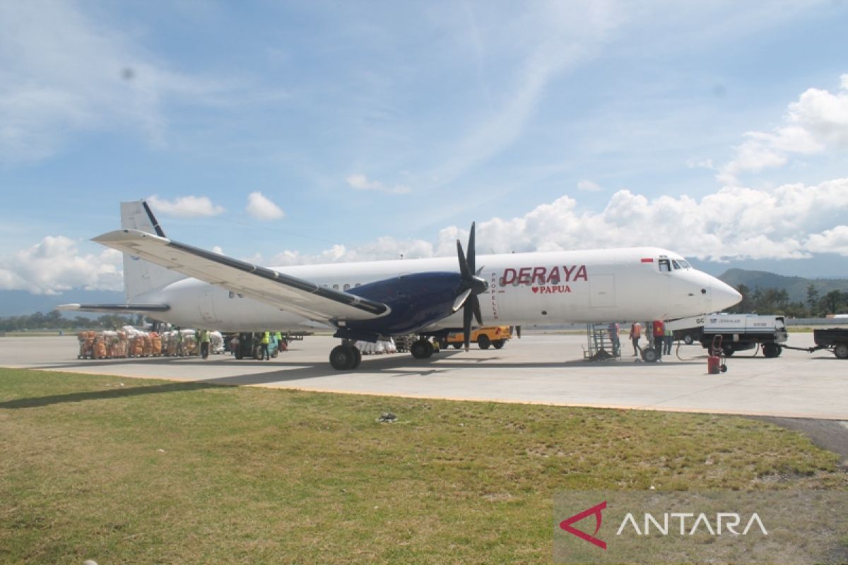 Bulog Wamena tambah pesawat angkut beras