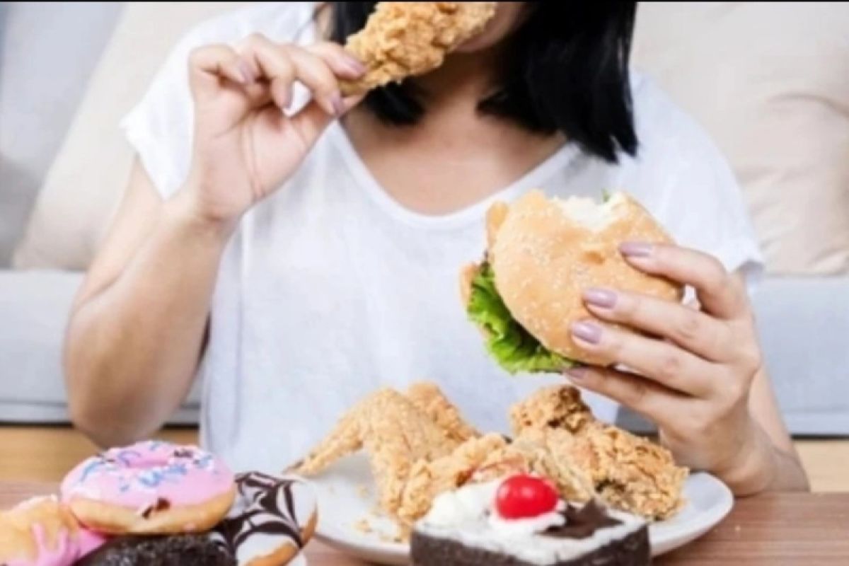 Tayangan kuliner dengan makan brutal, persoalan adab dan kesehatan