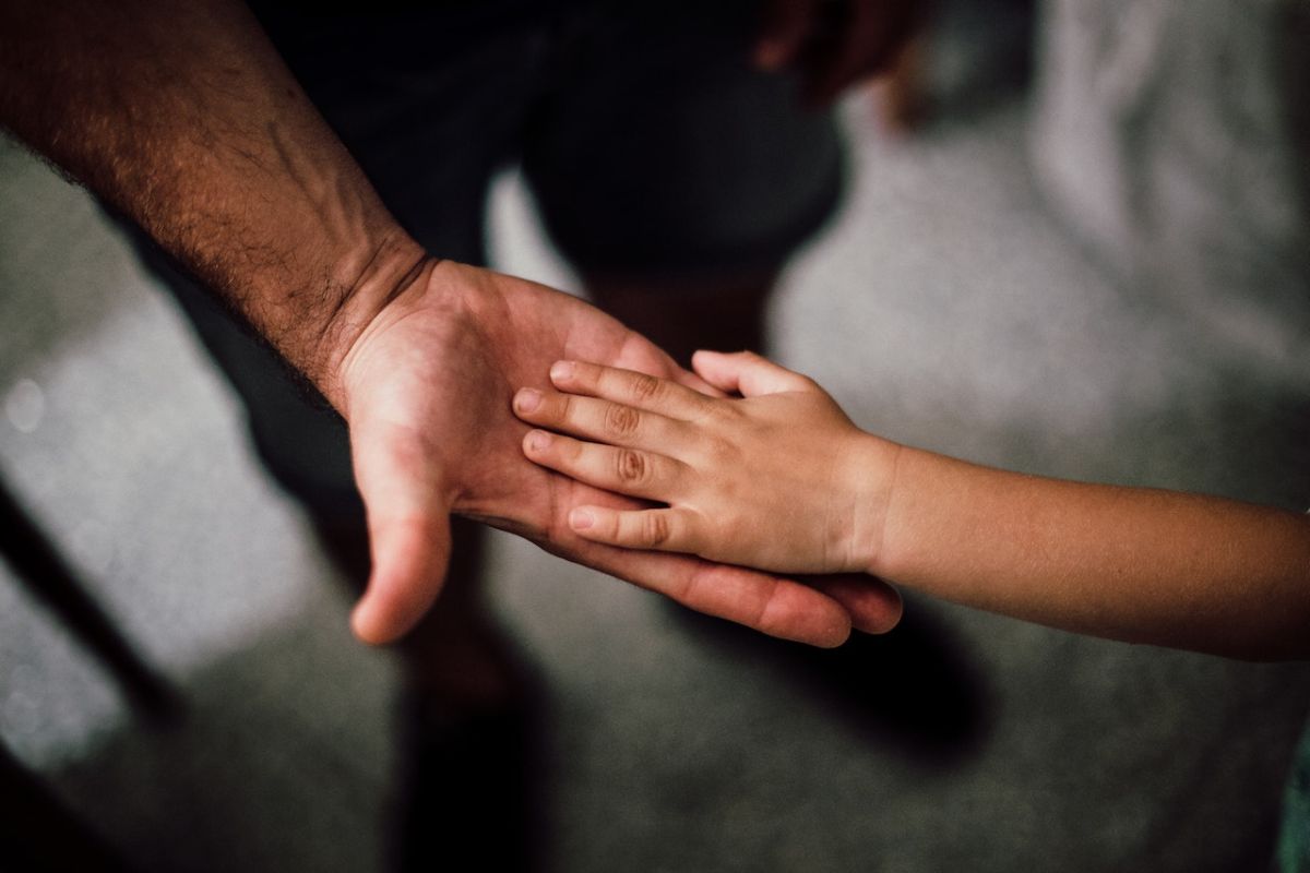 Harus hadir di kehidupan anak, sosok ayah