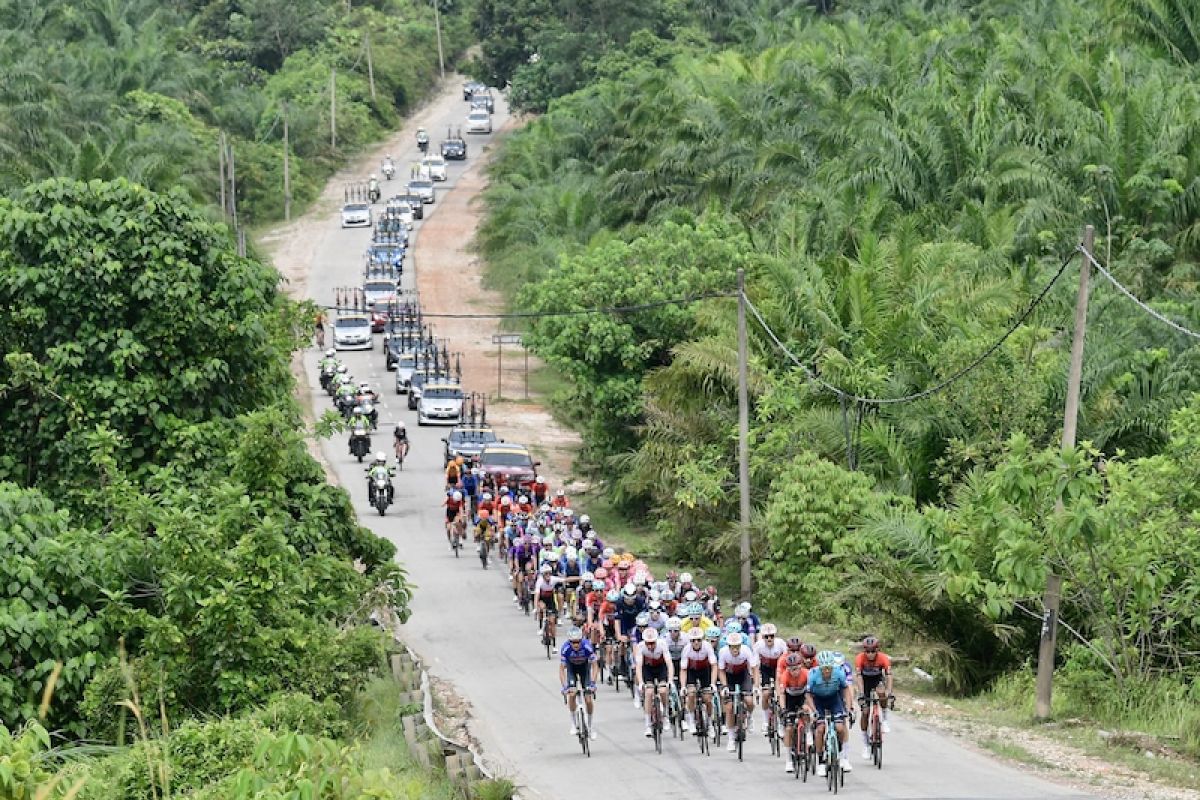 Muhammad Nur Fathoni nyaris naik podium di etape 2