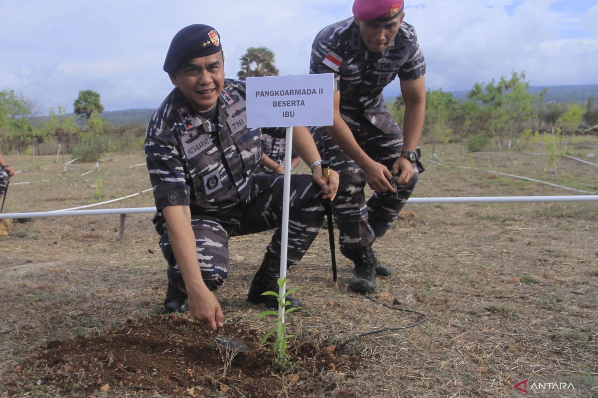 Panglima Koarmada II kunjungan kerja ke NTT