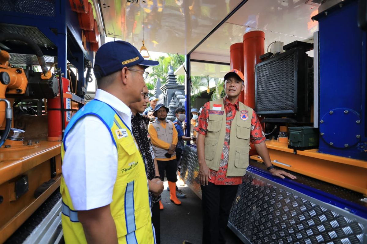 Pemprov Jateng beli 5 pompa penyedot banjir