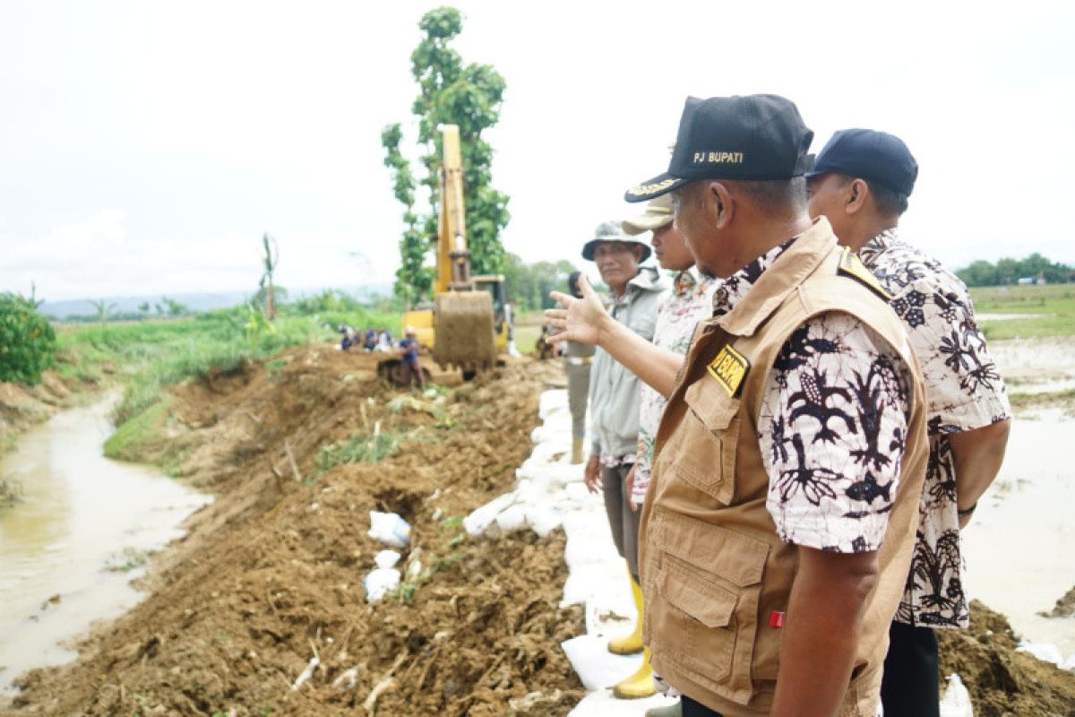 Pemkab Pati percepat perbaikan dua tanggul sungai yang jebol