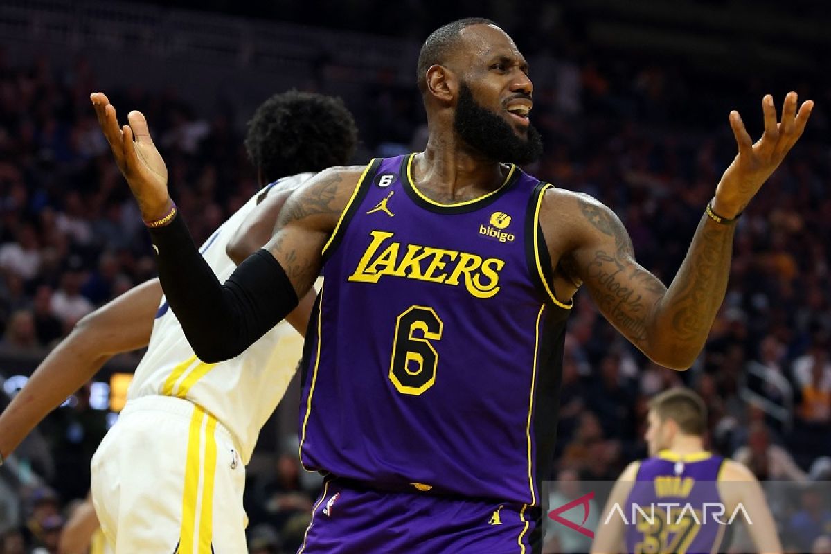 NBA - LeBron James gemilang antar Lakers kembali ke jalur kemenangan