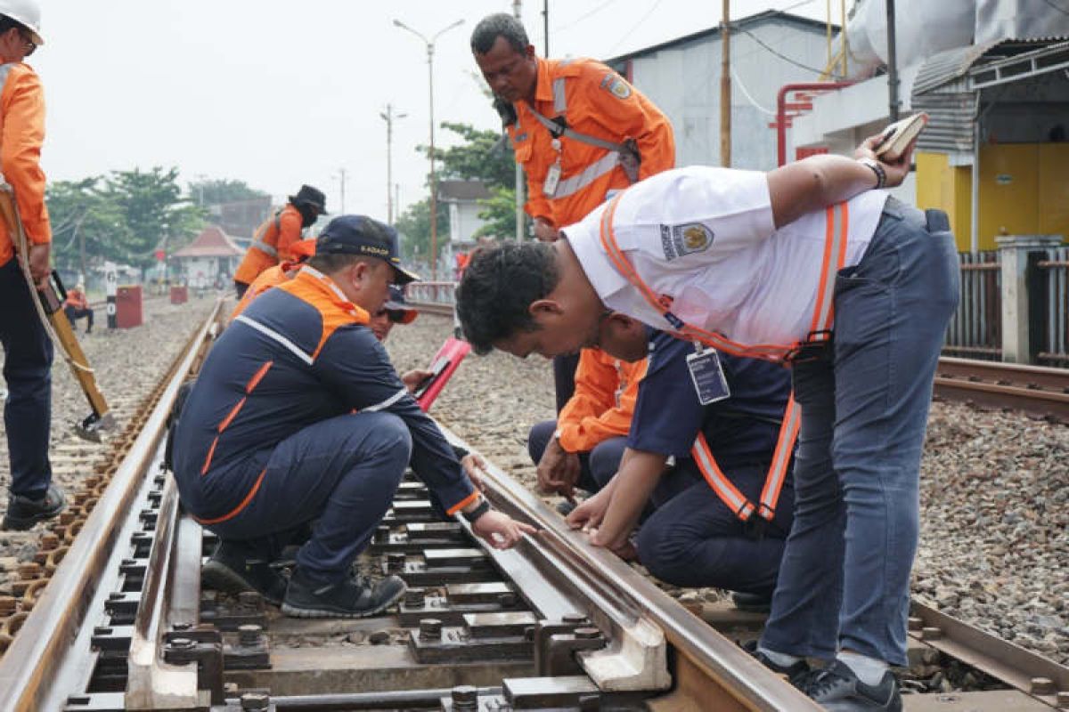 Ada 36 titik rawan bencana di daerah operasional 4 KAI Semarang