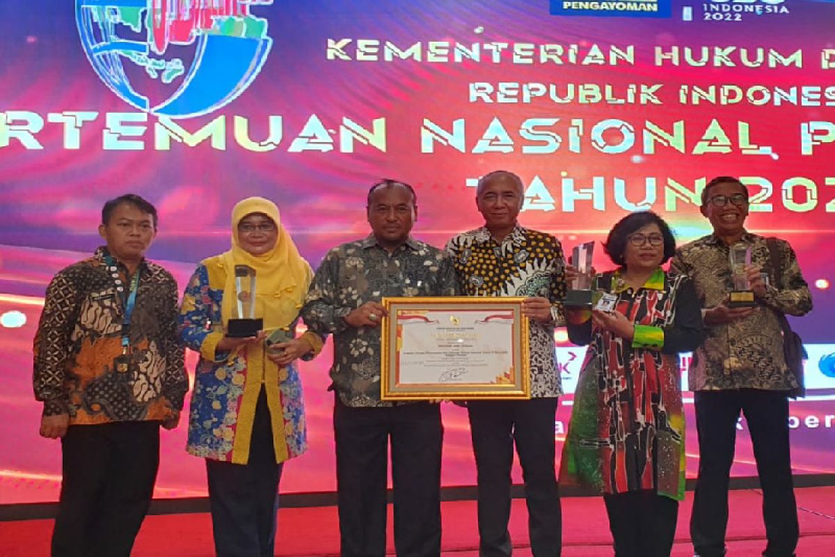 Pembinaan JDIH, Kemenkumham Jateng raih penghargaan terbaik II se-Indonesia