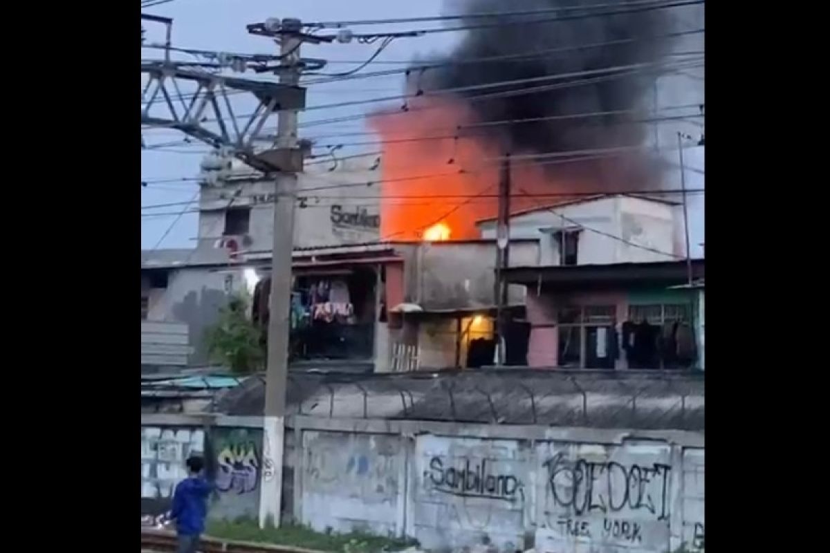 Tiga orang tewas saat kebakaran di Pademangan