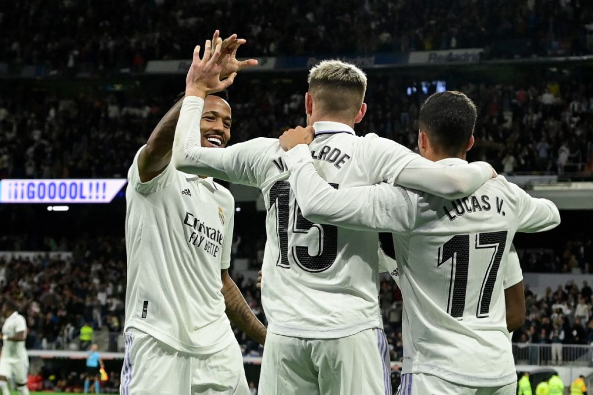 Usai hantam Sevilla 3-1, Madrid kokoh di puncak klasemen