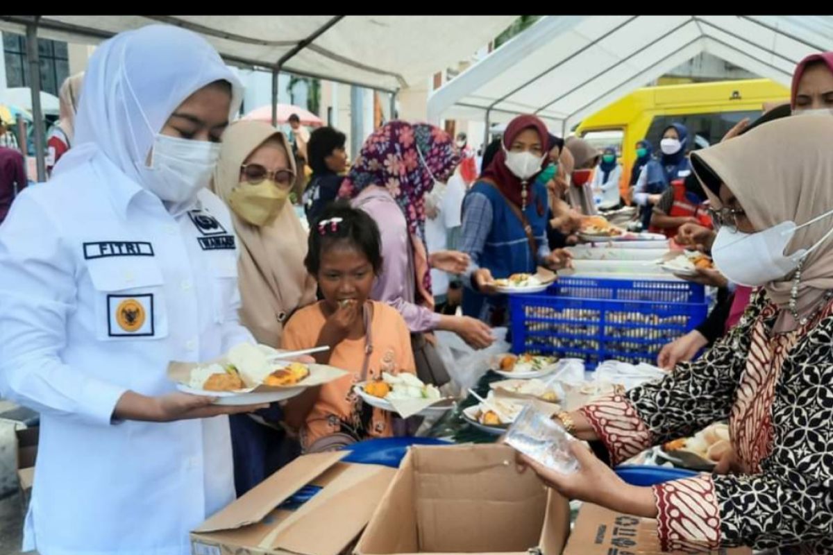 Pemkot Palembang minta warga hentikan membuang sampah ke sungai