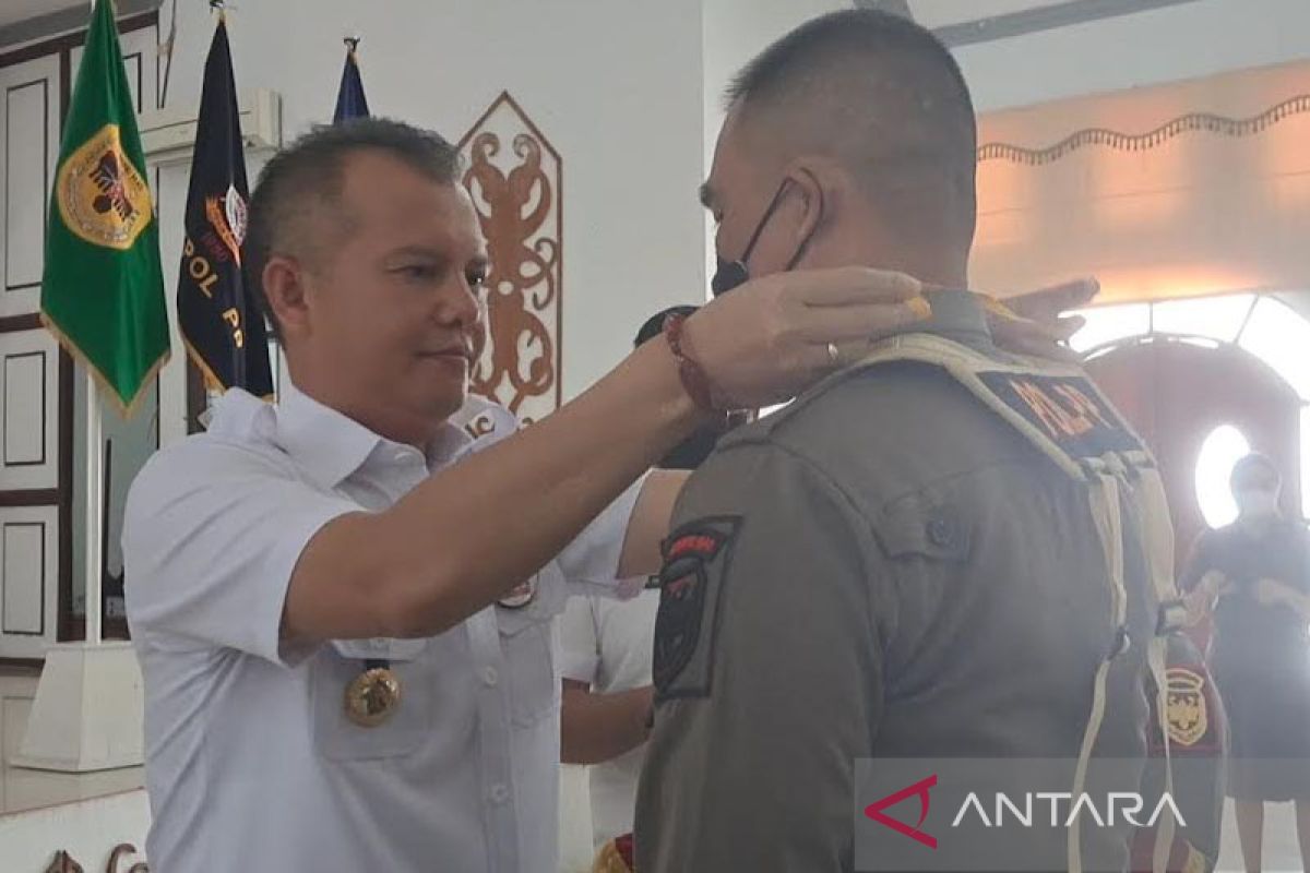 Bupati ingatkan Satpol PP Gunung Mas harus humanis dalam bertugas