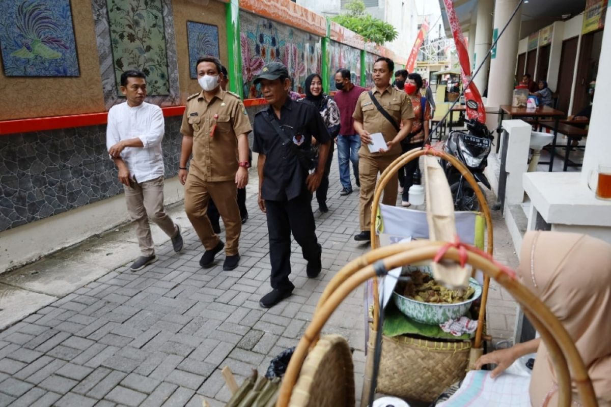 Pekalongan lengkapi transaksi pembayaran secara digital di pusat kuliner