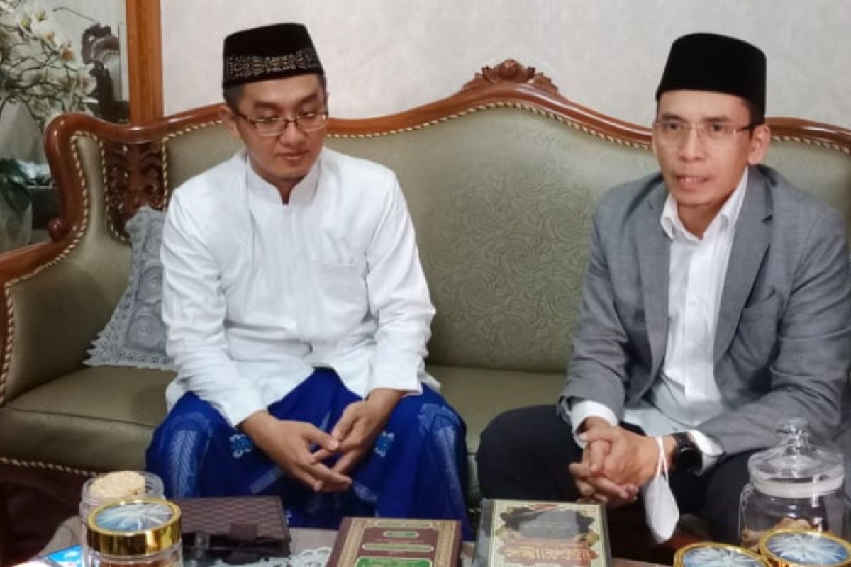 TGB Zainul Majdi puji Gus Awis, kiai muda NU yang produktif menulis