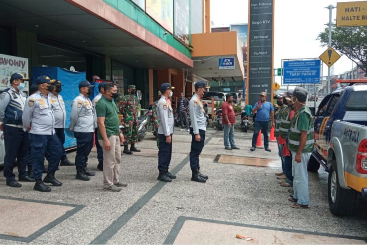 Jukir ilegal di Pekanbaru ditertibkan