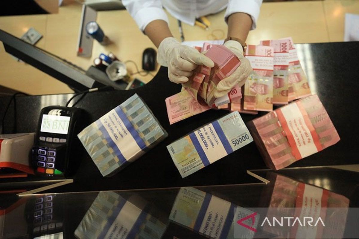 Analis prediksi rupiah di kisaran Rp15.375-Rp15.415 per dolar AS