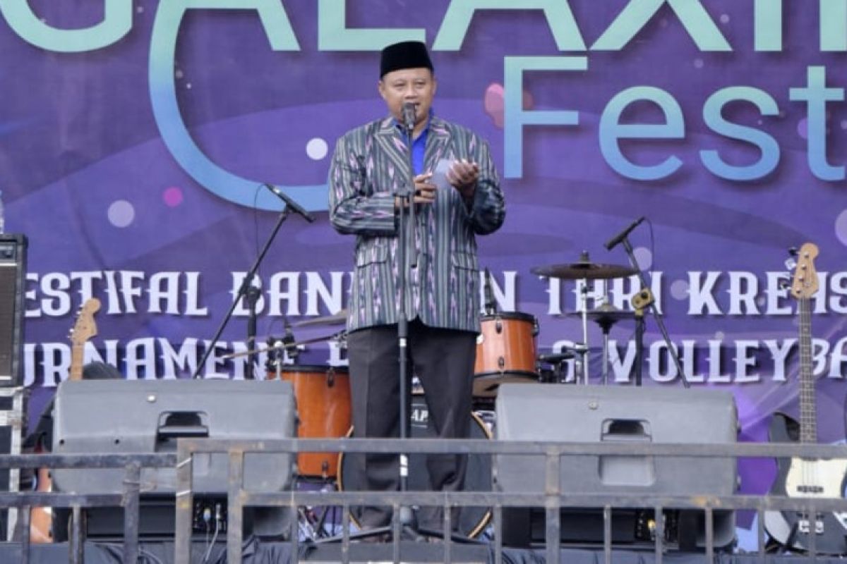 Anak muda harus melek politik