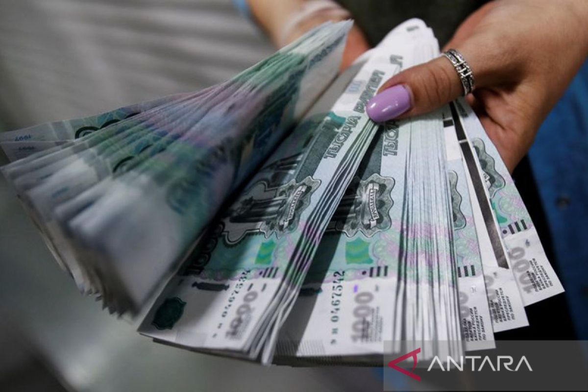 Rubel Rusia menguat ke tertinggi lebih dari satu minggu terhadap dolar