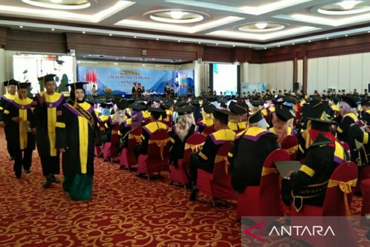 Universitas Terbuka Kendari wisuda 516 alumnus