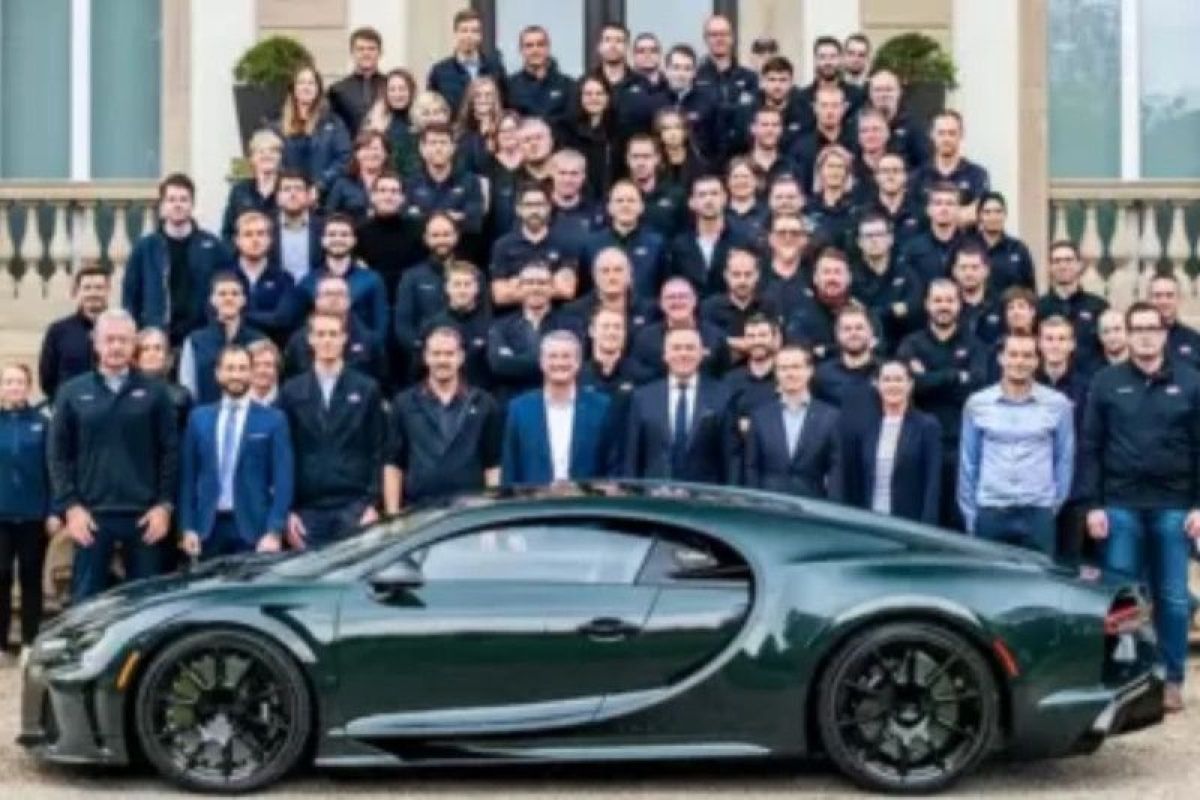 Produksi mobil Bugatti Chiron capai 400 unit