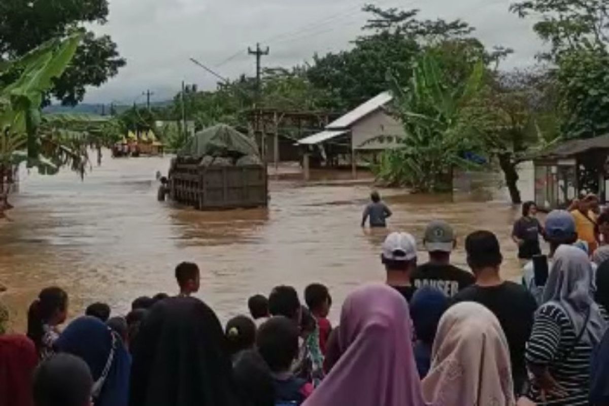 Waspada, cuaca ekstrem di Jateng tanggal 1 - 3 November