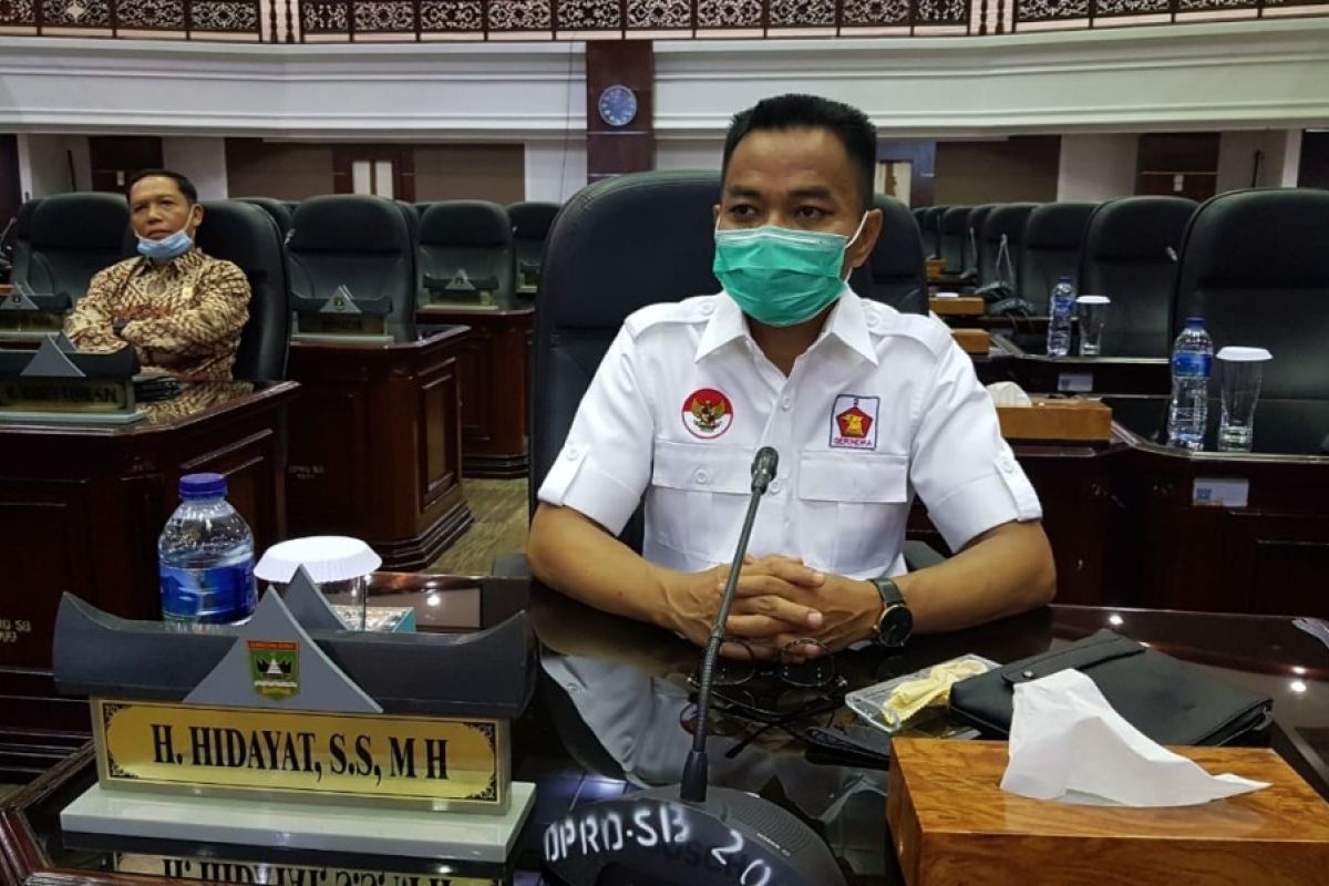 Fraksi Gerindra minta pemprov naikkan honor guru honorer di RAPBD 2023