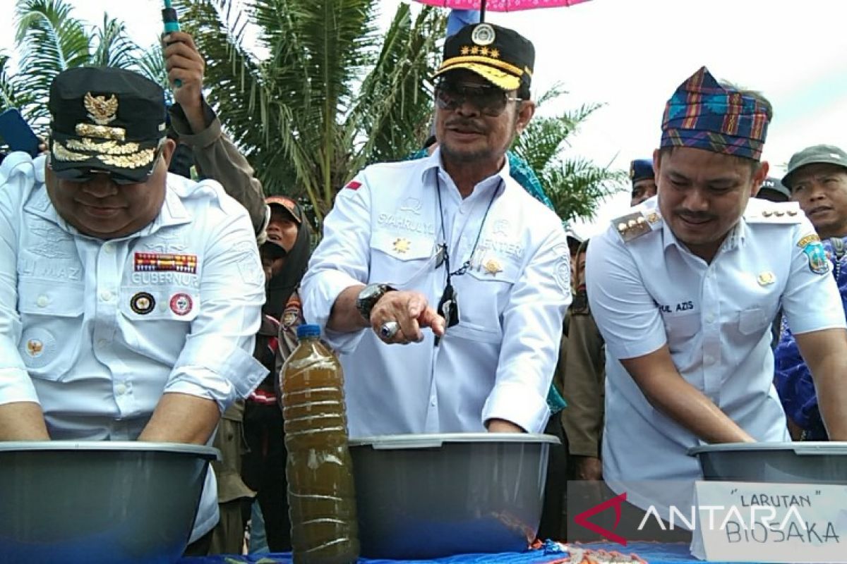 Mentan ajari petani Kolaka Timur membuat pupuk organik Biosaka