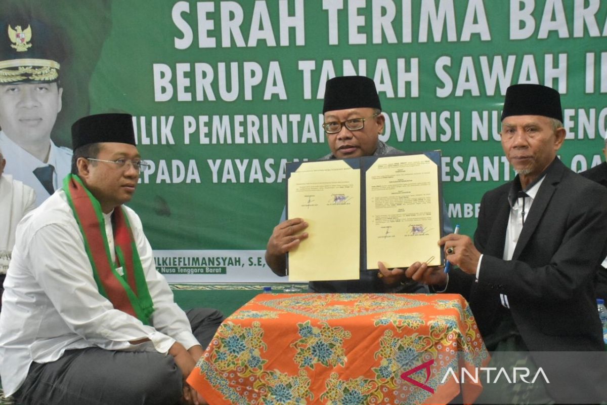 Pemprov NTB menghibahkan tanah untuk pondok pesantren NU