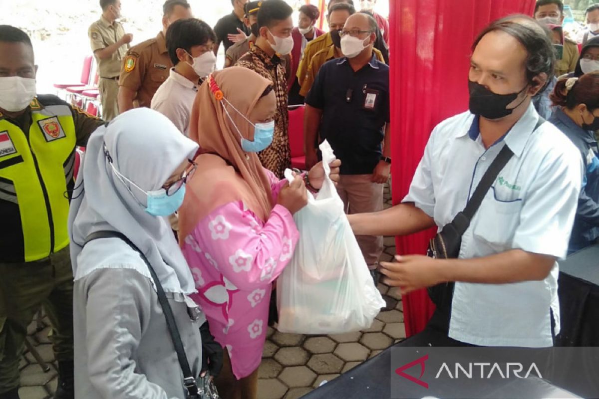 Bagikan ribuan kupon pasar murah, cara Pemkot Surakarta kendalikan inflasi