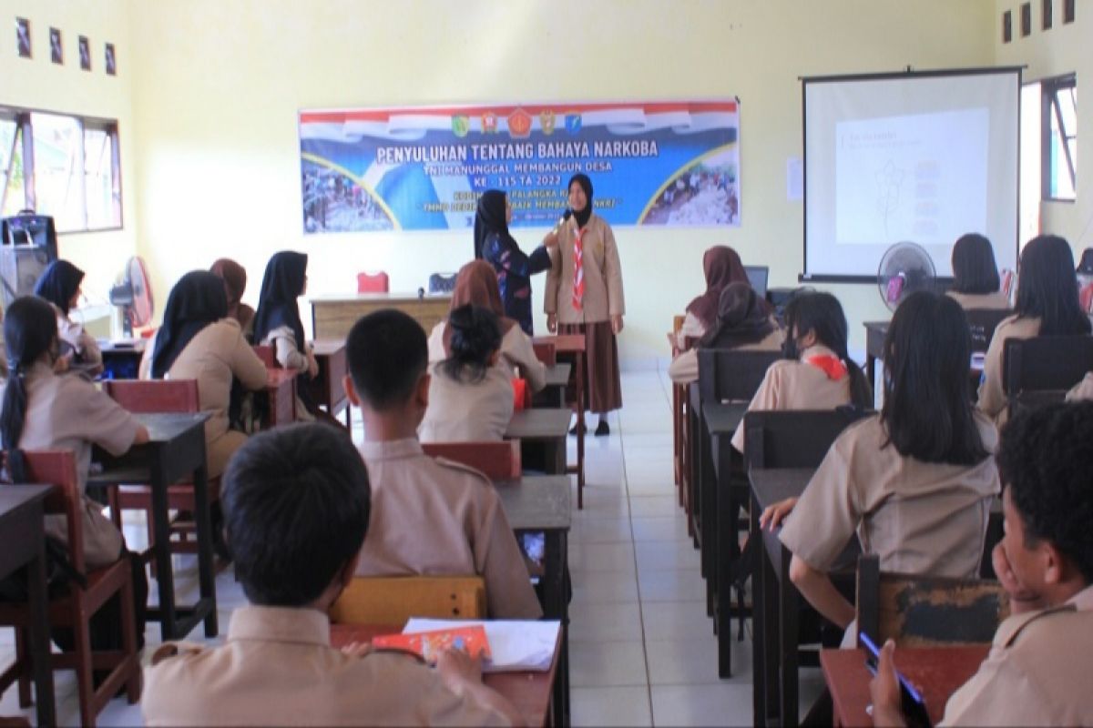 Satgas TMMD-Kesbangpol tingkatkan wawasan kebangsaan pelajar SMA