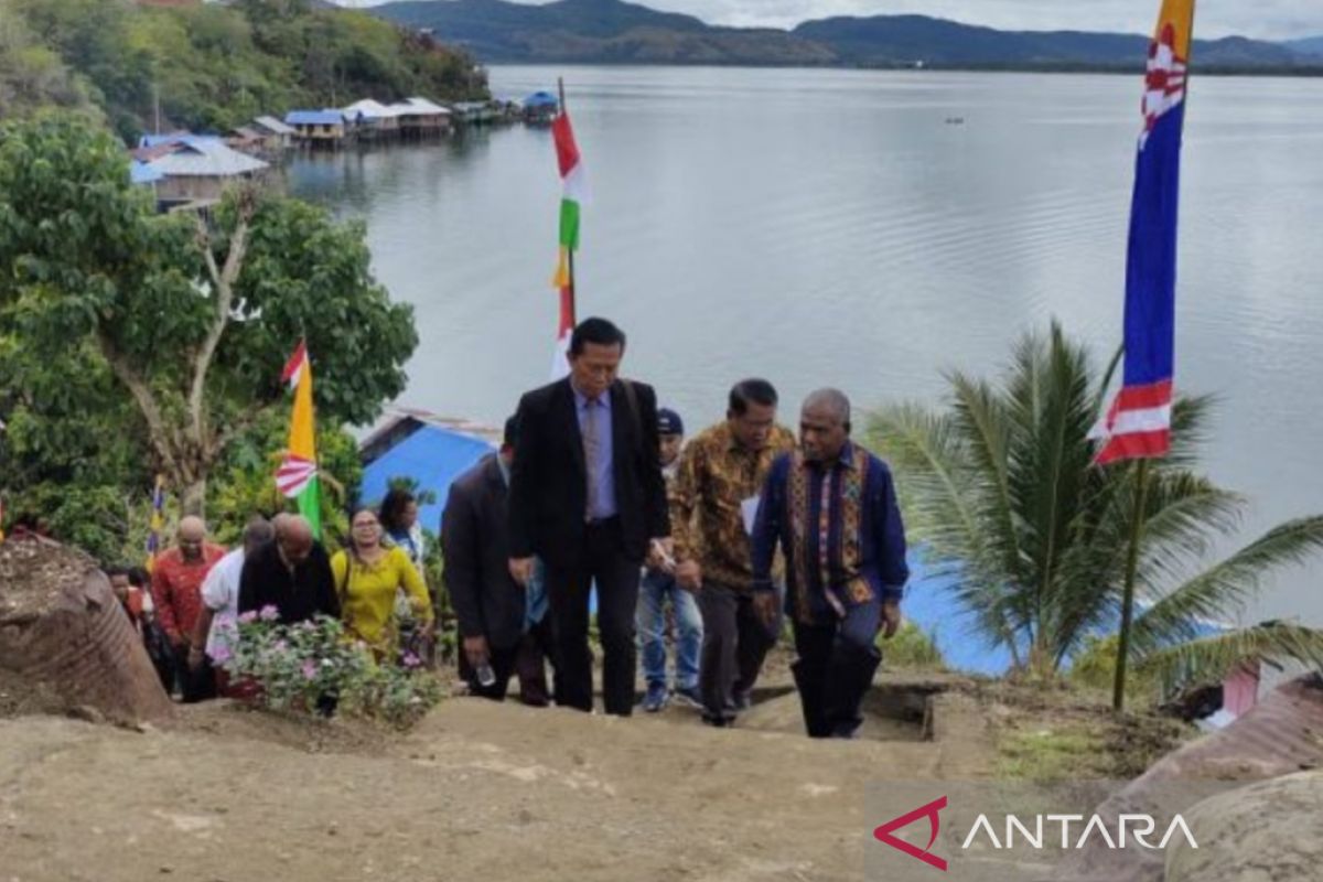 12 kampung adat di Papua jadi lokasi sarasehan KMAN VI