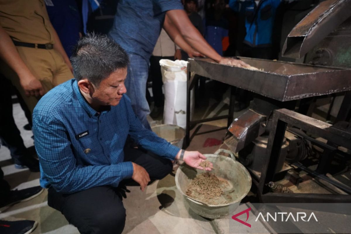 OKU Timur luncurkan inovasi teknologi pakan ikan