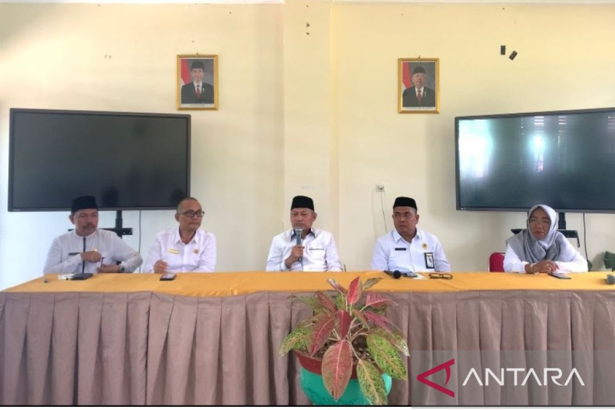 Kemenag Sulut mendorong guru manfaatkan sosial media sarana edukasi