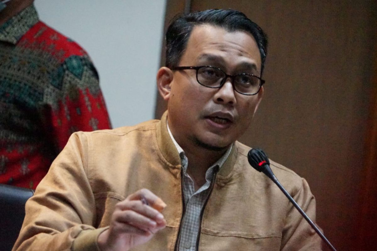 KPK telusuri sejumlah transaksi keuangan Gubernur Papua Lukas Enembe