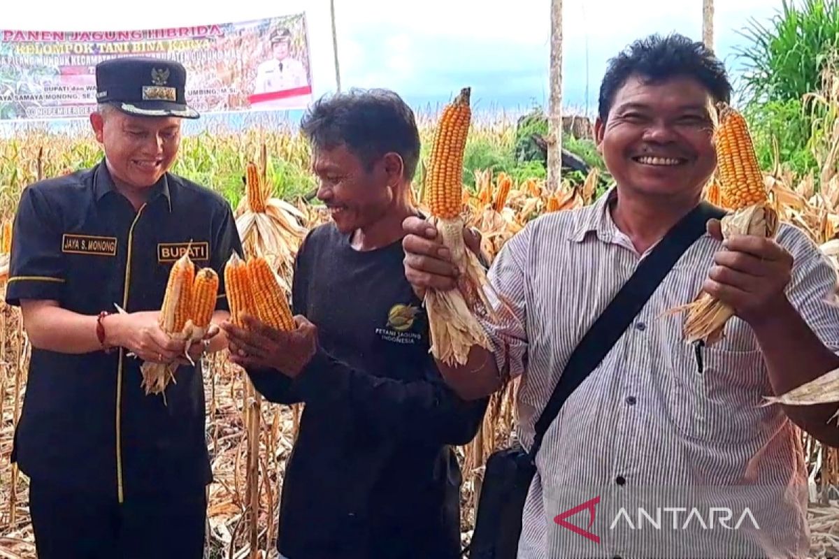 Bupati Gumas berharap pemerintahan desa dukung pertanian cerdas